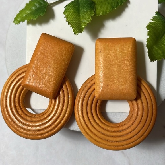 Folly Casa Tan Clara Earrings - Picture 7 of 12